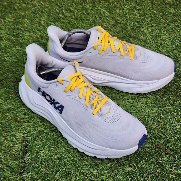 HOKA ARAHI 8 - Men's Sneakers - SIZE 10.5D - Picture 3 of 9